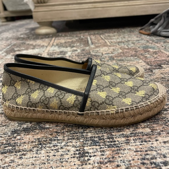 Gucci Pilar GG Supreme Bee Espadrille Flats Canvas Slip On Loafers Size 36.5 - Picture 6 of 7